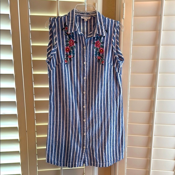 beachlunchlounge Dresses & Skirts - Beach Lunch Lounge stripe floral sleeveless collar dress summer button up resort